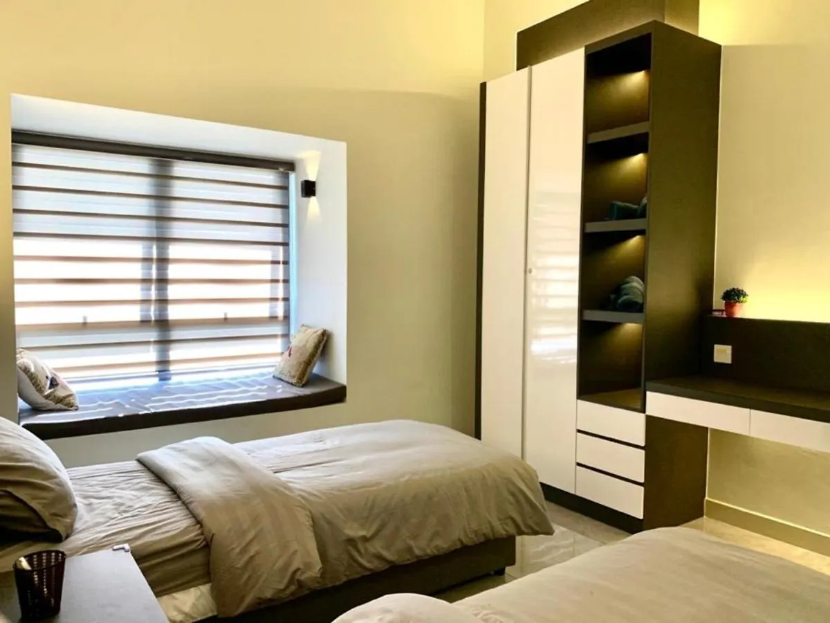 Imperio,Res - City Center -- Seaview -- 7-9 Pax Malacca Malaysia
